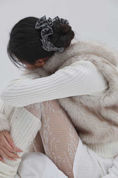 Small Pirouette Scrunchie in Grey