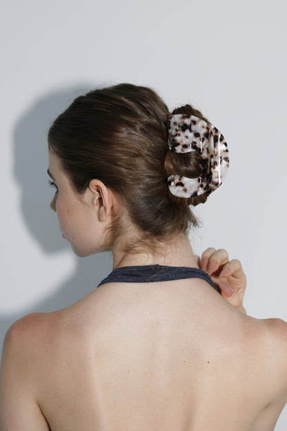 The Maia Claw Clip in Fairy Tortoise