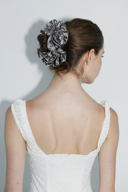 Small Pirouette Scrunchie in Silver Moon