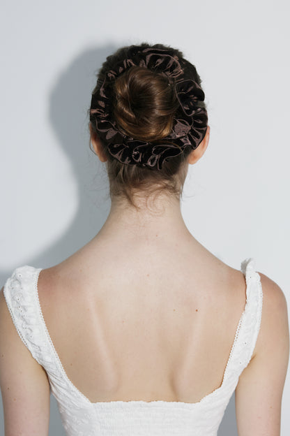 Small Pirouette Scrunchie in Chocolate
