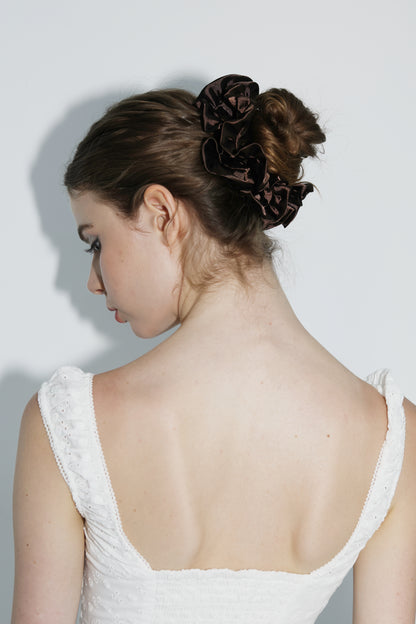 Small Pirouette Scrunchie in Chocolate