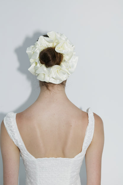 Large Pirouette Scrunchie in La Perla