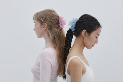 The Winged Claw Clip in Pink Angel