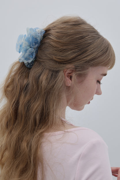 The Winged Claw Clip in Blue Angel